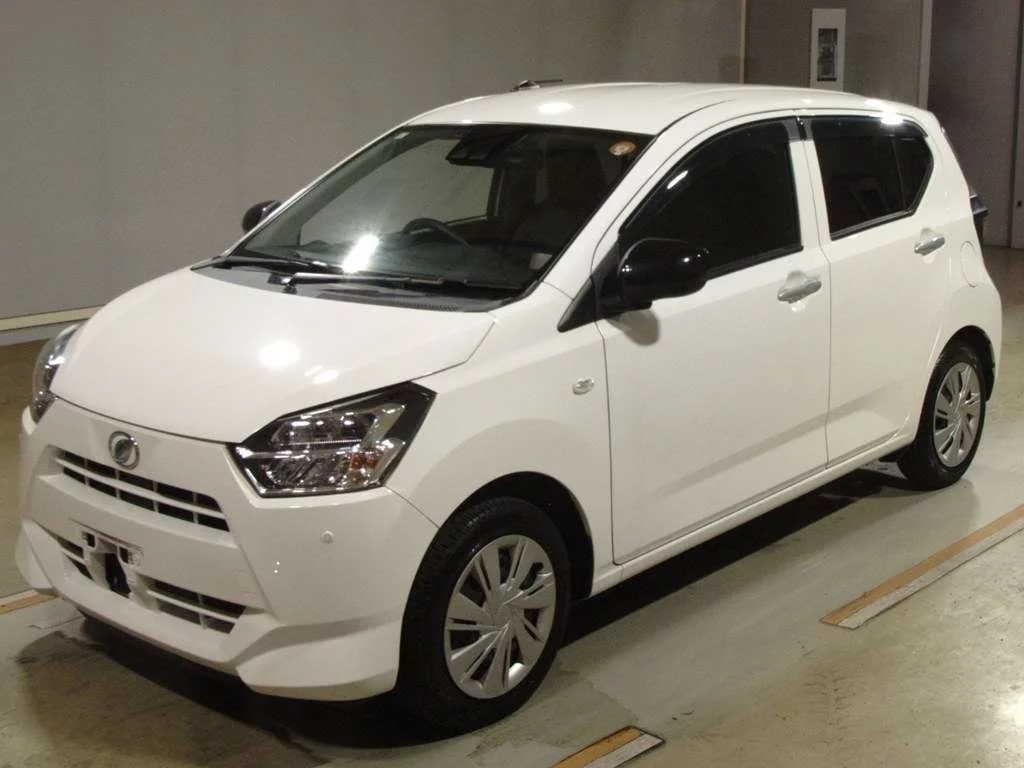 Daihatsu Mira e:S LA350S 2021